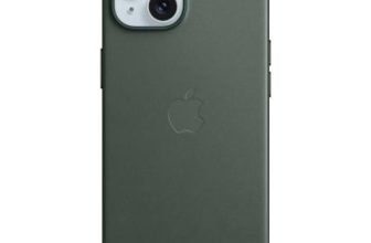 Apple iPhone 15 FineWoven Case with MagSafe – Evergreen 