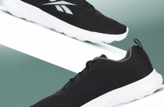 Reebok Voyager 1.0 M Running Shoes For Men(Black , 6)