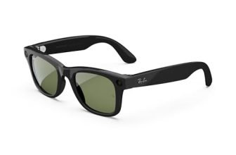 Ray-Ban Meta (Gen 1), Wayfarer, Shiny Black | Smart AI Glasses for Men, Women. 12 MP Ultra-Wide Camera, Open-Ear Speakers for Audio, Video Recording and Bluetooth. Green Lenses. Wearable Tech.
